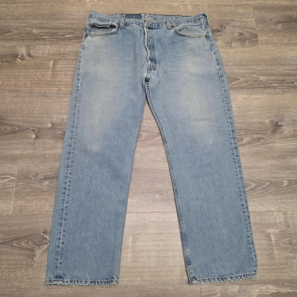 Vintage Levis 501 Mens Blue Jeans Made in USA Light Wash Denim 501-0193 34x30